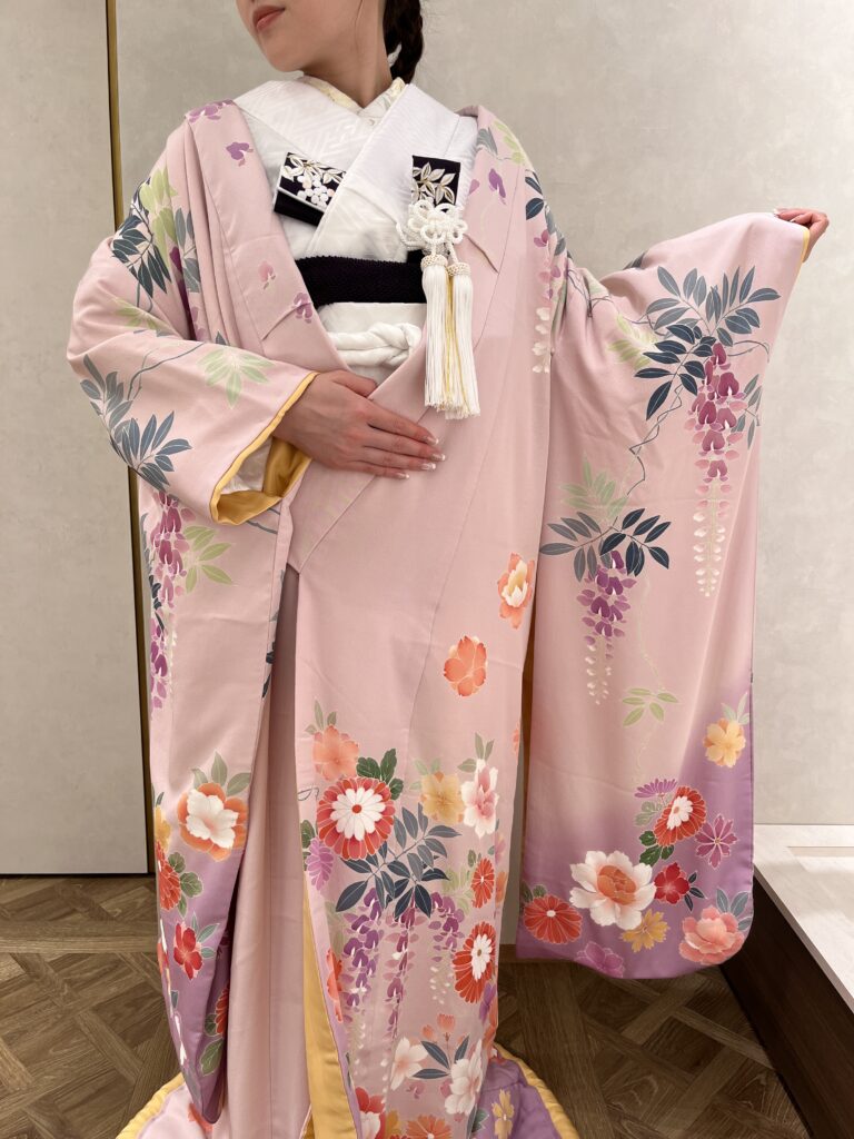 和装　色打掛　Japanese wedding Kimono　藤　菊　ピンク　暖色系　和装コーディネート