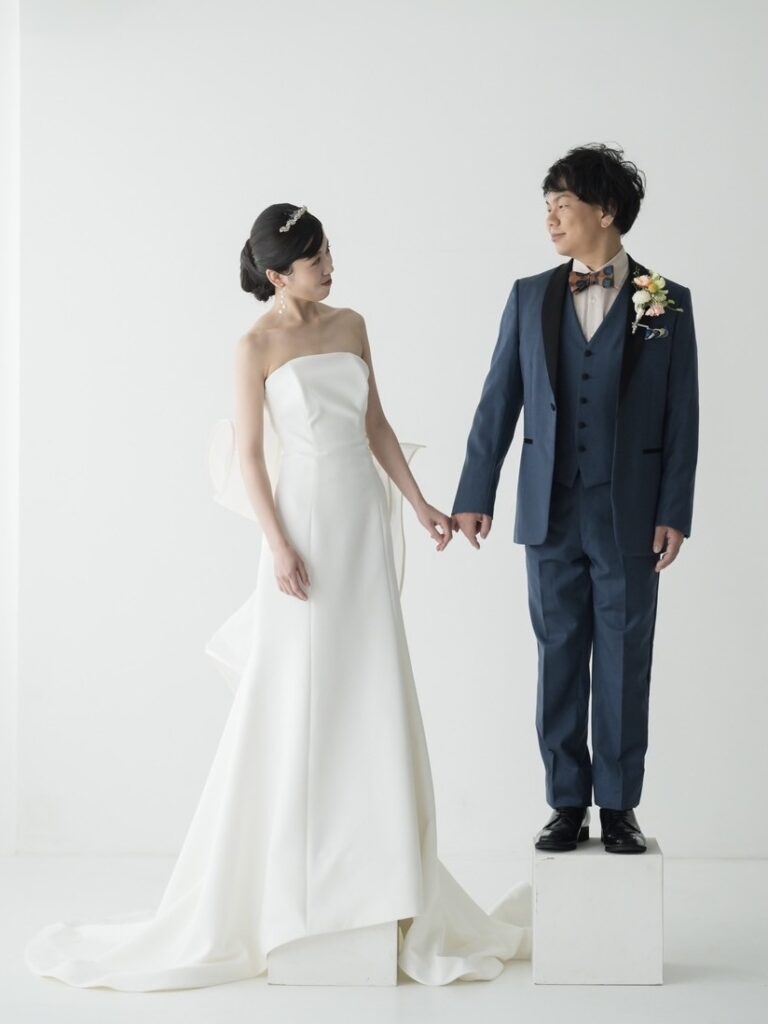 ANTONIO RIVA　アントニオ リーヴァ　wedding weddingdress ウェディングドレス　VENERE　べネーレ　スレンダーライン　JUNO　ジュノ