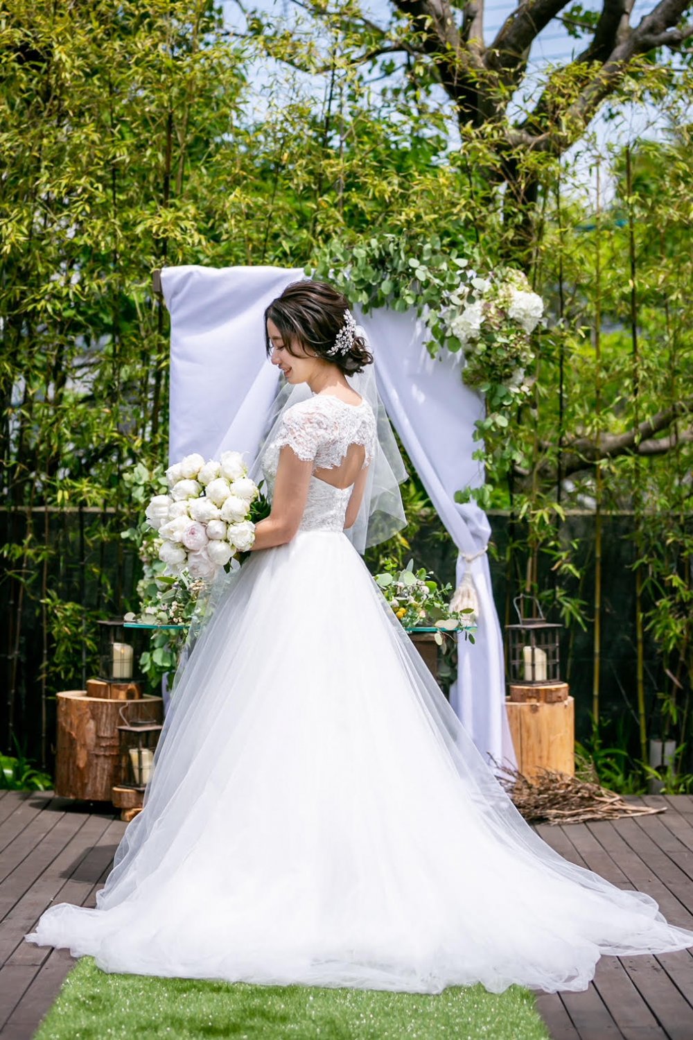 Natural ✕ Modern Weddingにおすすめ KENNETH POOLのドレス | BLOG ...